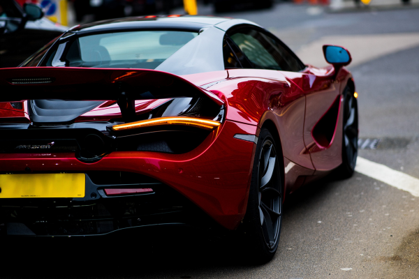 Supercar Mclaren 720
